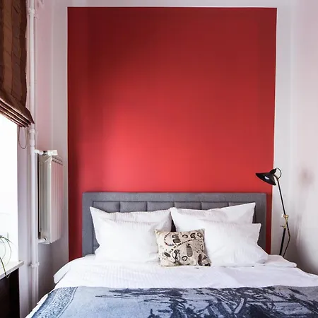 Hellowarsaw Super Close To Chopin Museum * ורשה